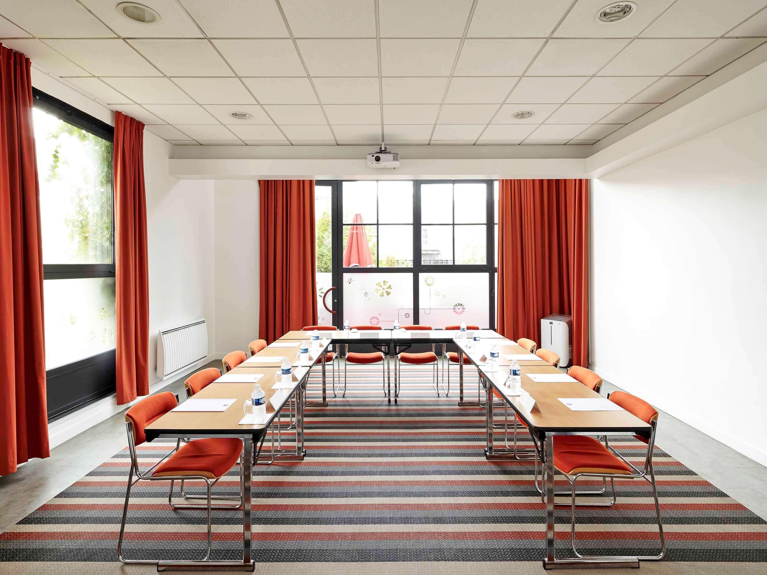 Ibis Marne La Vallee Champs-Sur-Marne Bagian luar foto